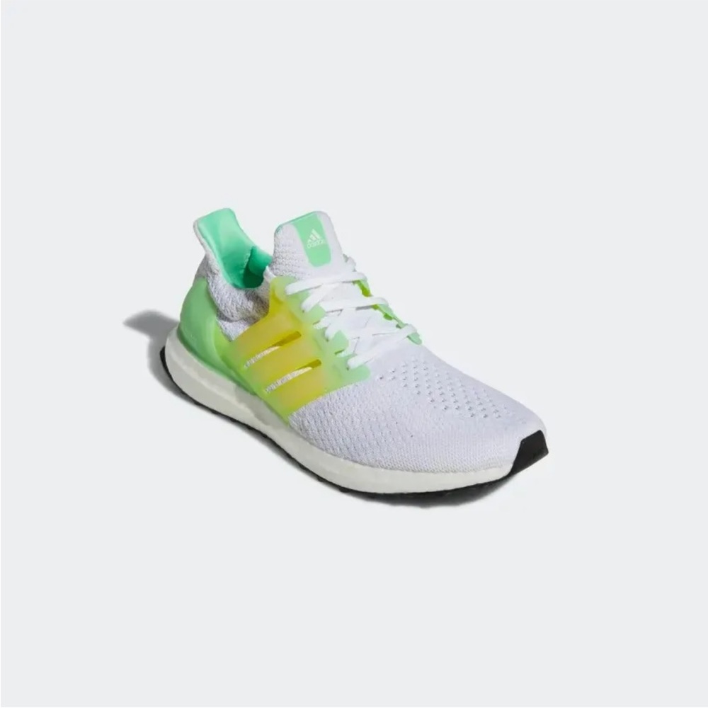 Adidas UltraBoost 5.0 DNA White Beam Green Mens Running  GV8730 Size 9.5